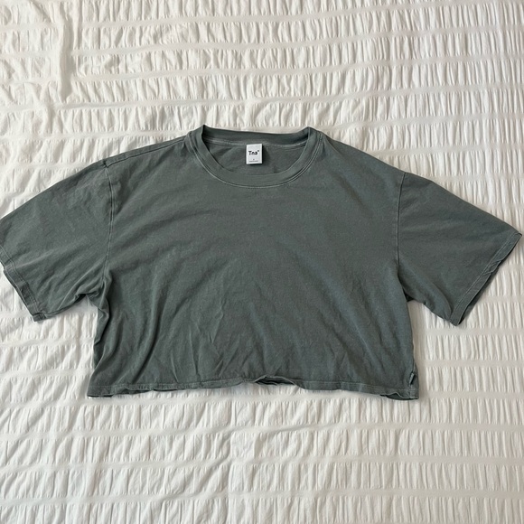 TNA Tour T-Shirt, size 2 - Picture 2 of 2